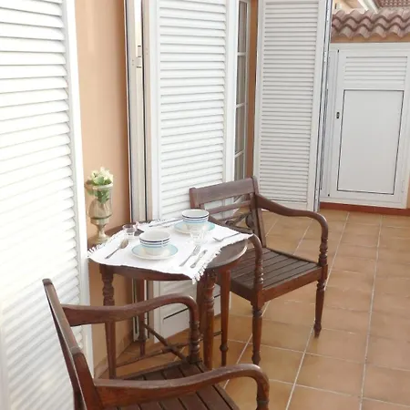 Daire Calle Dr. Celestino Gonzalez Padron - 2 *